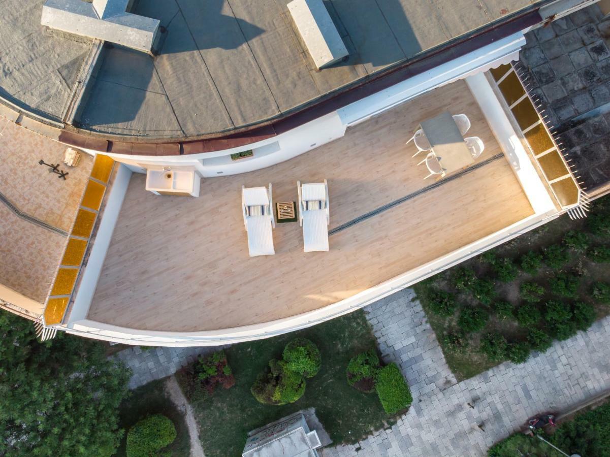 Sunny Rooftop Split Exterior foto